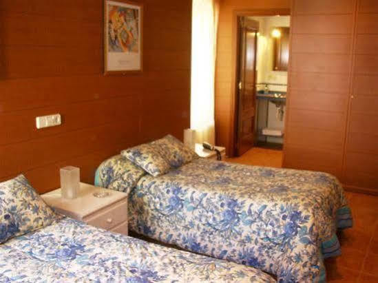 Pension Casa 400 บิโตเรีย-กัสเตซ ภายนอก รูปภาพ